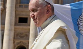 Papież Franciszek podziękował za pomoc migrantom