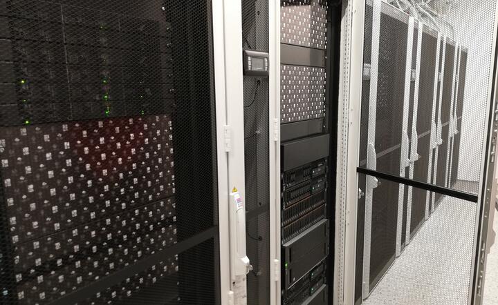 Superkomputer UKSW / autor: IBM