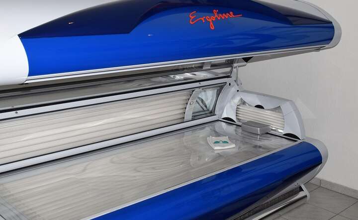 Korzystanie z solariów wiąże się z ryzykiem dla zdrowia skóry / autor: Pixabay