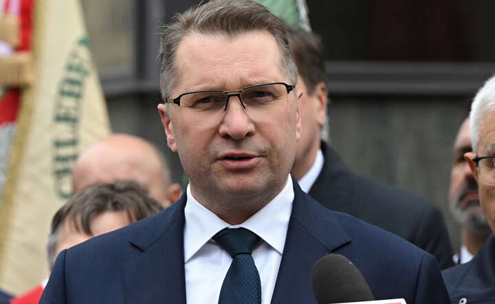 Wiceprezes PiS Przemysław Czarnek podczas konferencji prasowej / autor: PAP/Radek Pietruszka