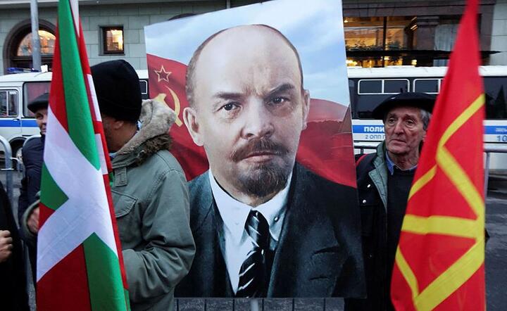 Lenin wiecznie żywy / autor: Fratria
