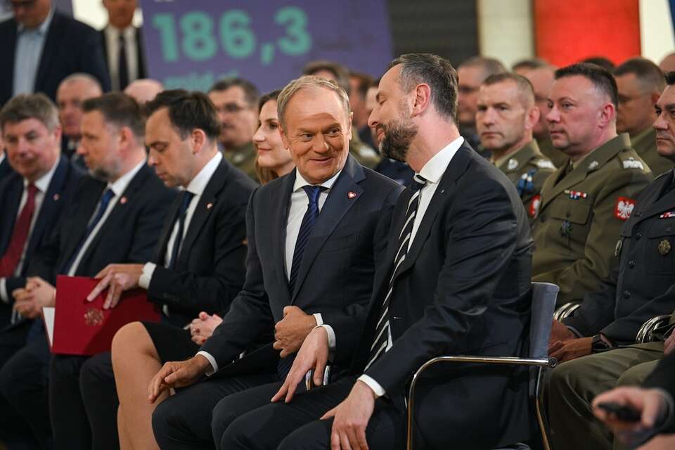 Były wiceszef MON ws. SAFE: Są warunki, które ograniczają
