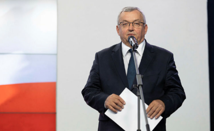 Minister Andrzej Adamczyk deklaruje nowe dofinansowywanie dla kolei