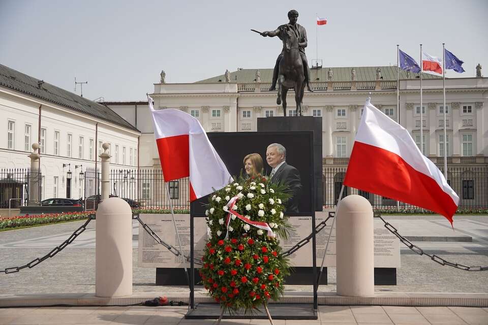 RELACJA. Obchody 16. rocznicy katastrofy smoleńskiej