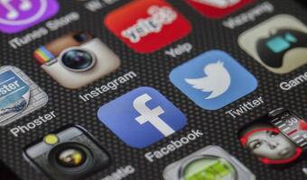 W.Bryt.: Facebook i Twitter odpowiedzą za szkodliwe treści