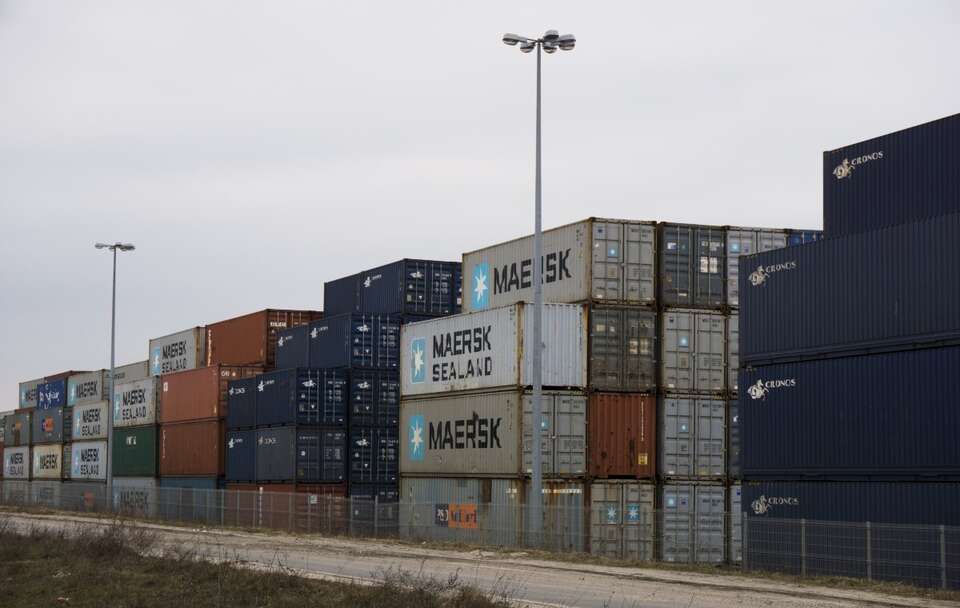 Kontenery transportowe / autor: Fratria 