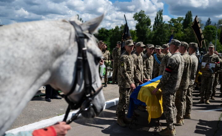 Uroczystości pogrzebowe ukraińskiego oficera, dowódcy batalionu 'Sicz Karpacka' Olega Kuca w Kijowie, 22 bm. / autor: PAP/Viacheslav Ratynskyi