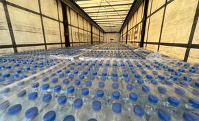 Ćwierć miliona butelek wody od KGHM dla Ukraińców