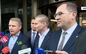 Henryk Smolarz, Piotr Wielgomas i Stefan Krajewski / autor: TVP Info