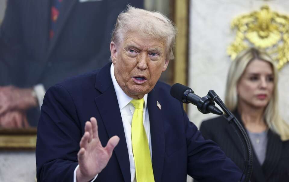 Donald Trump / autor:  EPA/JIM LO SCALZO / POOL Dostawca: PAP/EPA.