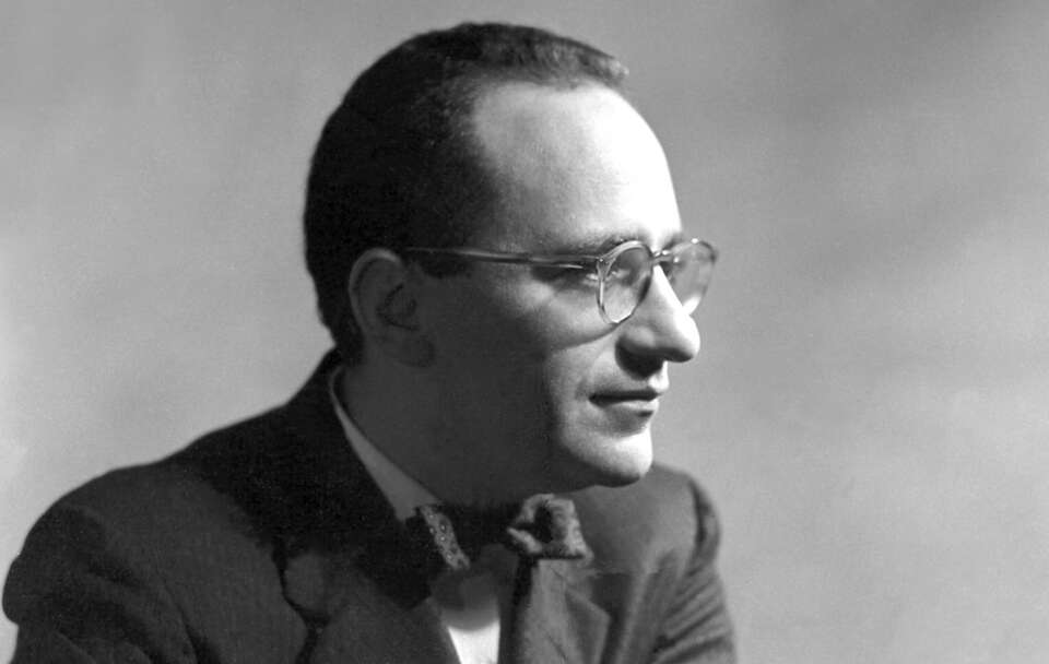 Murray Rothbad / autor: The Ludwig von Mises Institute, CC BY-SA 3.0 <http://creativecommons.org/licenses/by-sa/3.0/>, via Wikimedia Commons