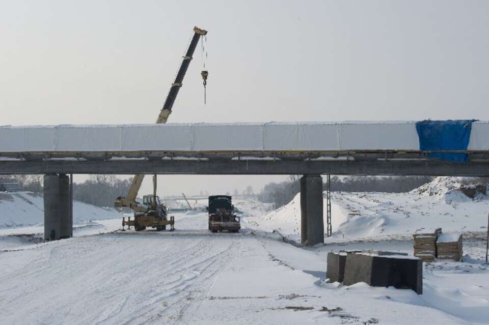 fot. Budowa autostrady A2 Stryków - Konotopa w rejonie Dmosina / PAP, G. Michałowski