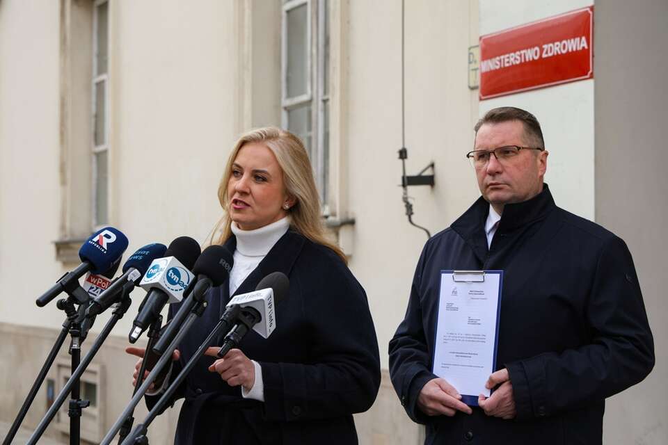 Вотум недоверия министру здравоохранения. «Менеджер по сокращению»