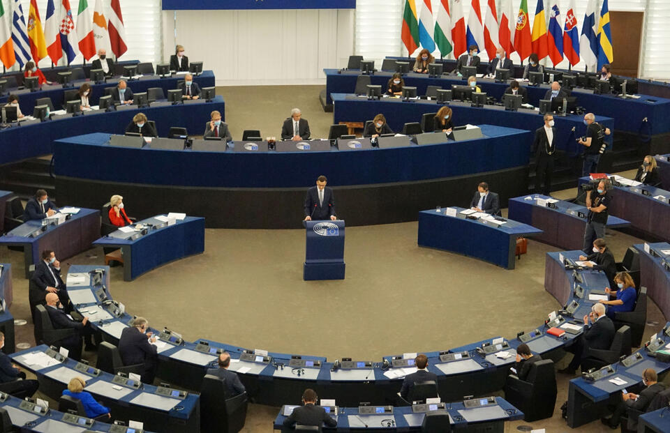 Premier Morawiecki podczas debaty w PE / autor: FRATRIA