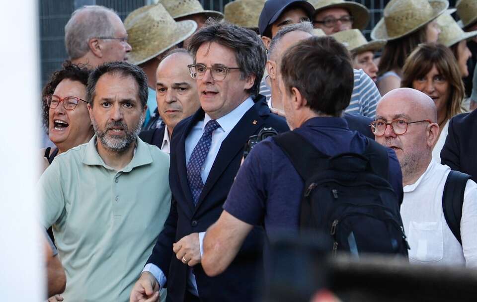 Carles Puigdemont / autor: PAP/EPA/ALBERTO ESTEVEZ