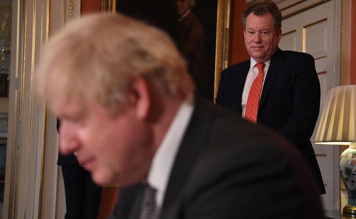brytyjski premier Boris Johnson i negocjator w rozmowach z UE David Frost / autor: TVP Info