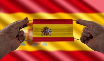 W Hiszpanii zaskoczenie: wzbiera czwarta fala COVID-19