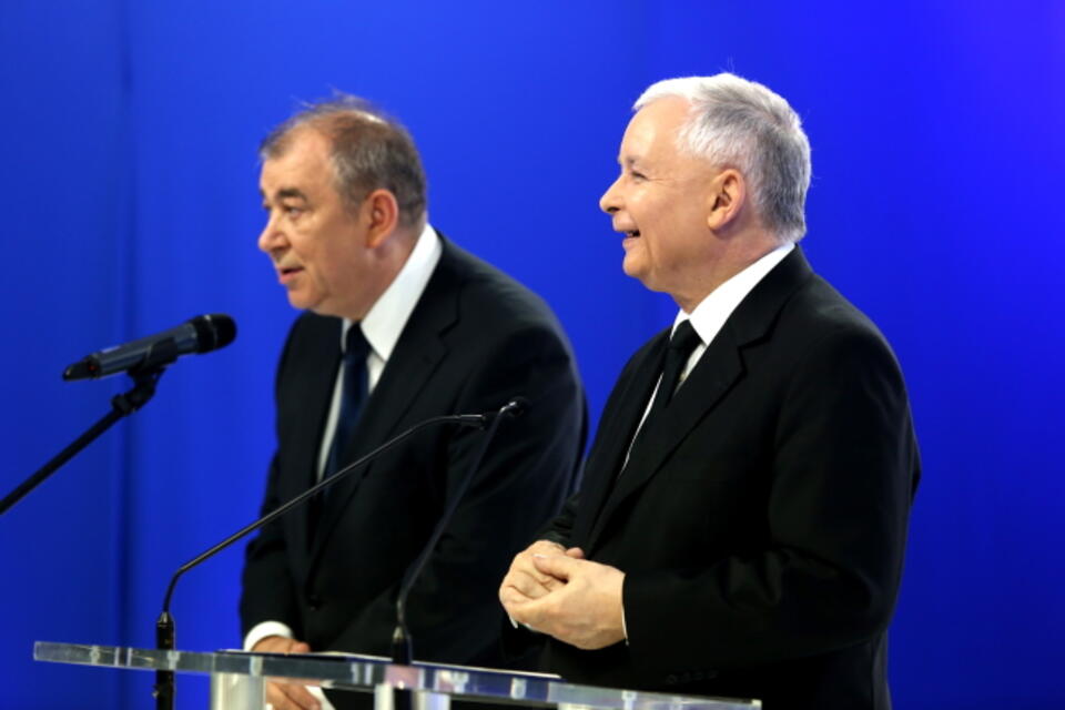 Jerzy Wilk z Jarosławem Kaczyńskim. Fot. PAP / Tomasz Gzell