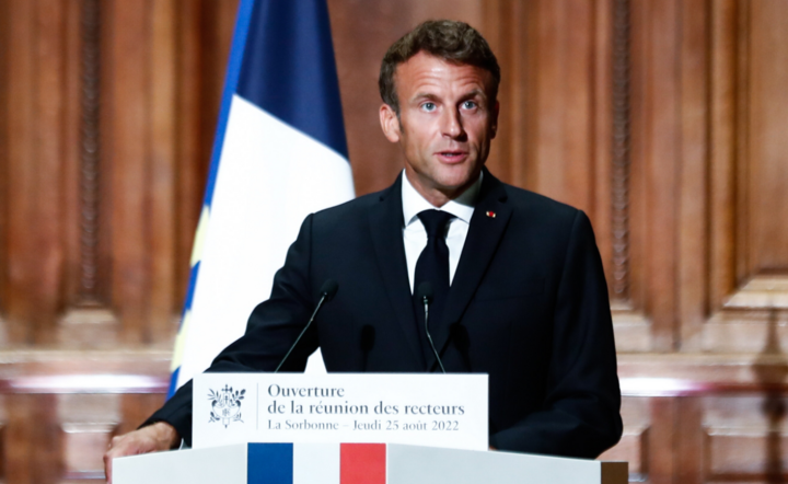 Prezydent Francji Emmanuel Macron / autor: PAP/EPA/MOHAMMED BADRA / POOL