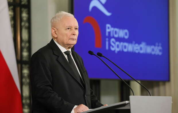 Jarosław Kaczyński na konferencji prasowej w Sejmie w trakcie posiedzenia izby / autor: PAP/Leszek Szymański
