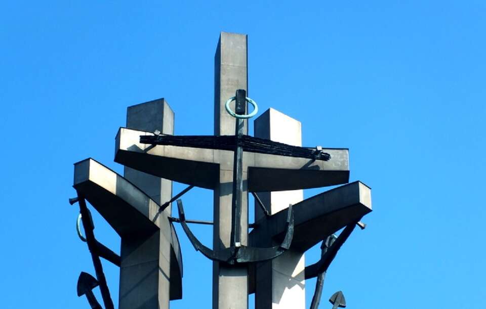 Зло власти превосходит зло Трех Крестов