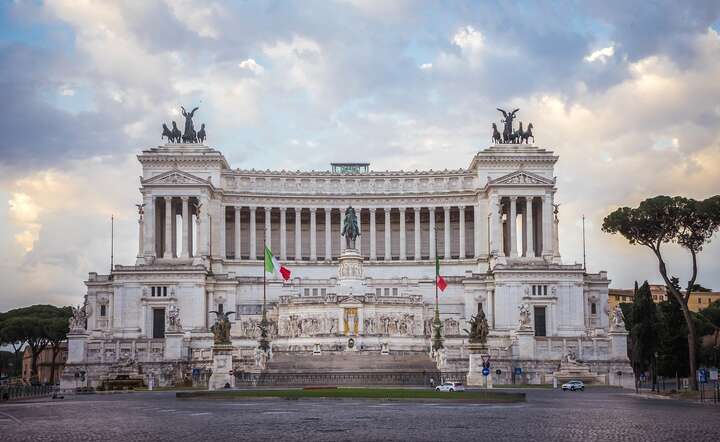 "Vittoriano". Pomnik Wiktora Emanuela II w Rzymie, symbol włoskiej państwowości / autor: Pixabay