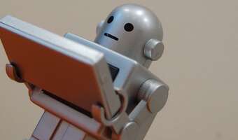 Roboty oczyszczą powietrze w kraju