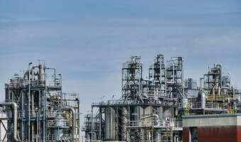 Total ogranicza pracę rafinerii przez skażoną ropę