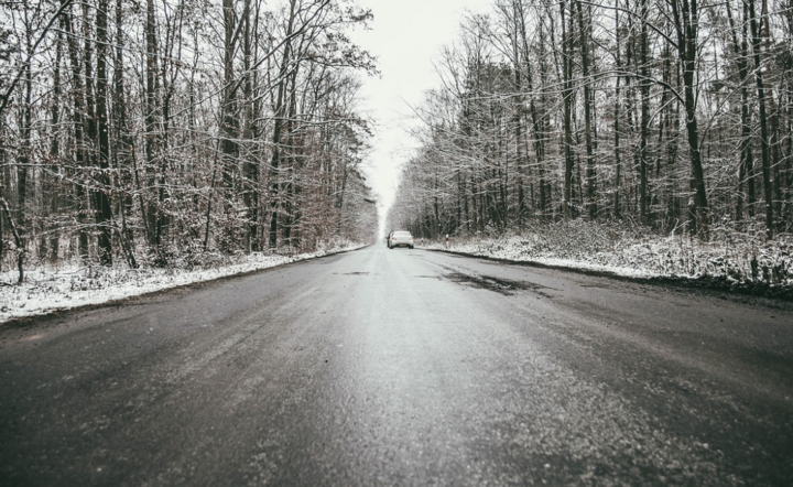 Niebezpieczna pogoda na drogach  / autor: Pixabay