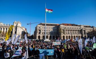 Protest pedagogów w Budapeszcie