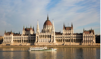 Węgrzy obniżają podatki od małych firm