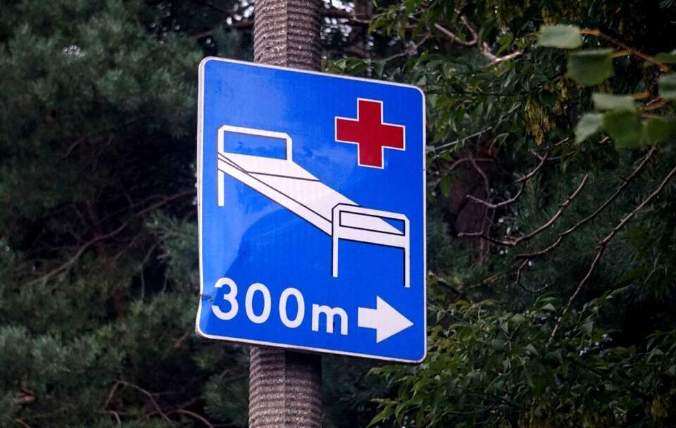 Zarabiali nawet 26 tys. zł za godzinę. Kolejne zuchwałe metody spółki neurochirurgów / autor: Fratria