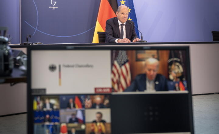 Kanclerz Niemiec Olaf Scholz w trakcie telekonferencji przywódców krajów G7 / autor: PAP/EPA/Guido Bergmann