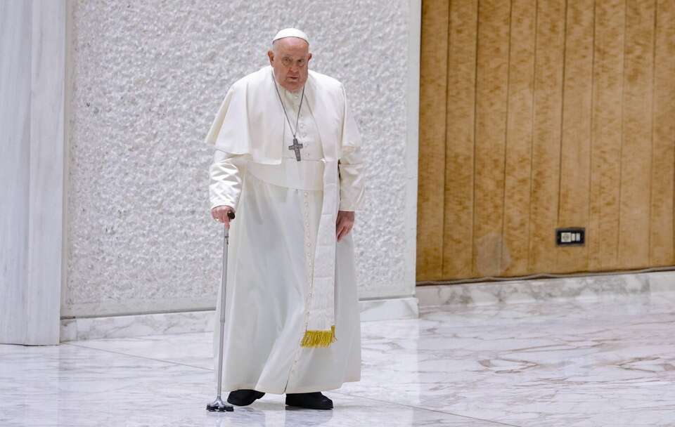 Papież Franciszek / autor: PAP/EPA/FABIO FRUSTACI