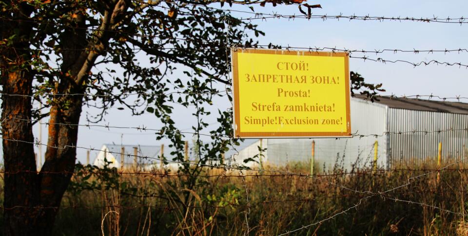 Smoleńsk - miejsce przetrzymywania wraku polskiej własności, samolotu TU - 154 M / autor: wPolityce.pl