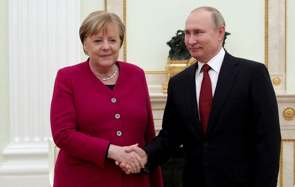 Angela Merkel i Władimir Putin / autor:  Пресс-служба Президента Российской Федерации/kremlin.ru/CC/Wikimedia Commons