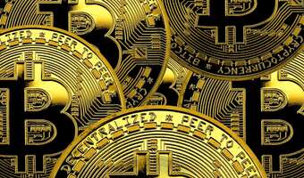 Euforia na kryptowalutach, ostrożność na indeksach