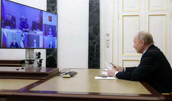 Kredyt 0 proc. i zatrudnienie dla wdów. Putin przekonuje żołnierzy