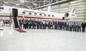 Pierwszy z nowych samolotów dla VIP-ów w Warszawie; MON: przywracamy normalność