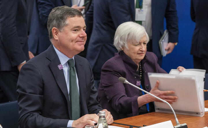 prezydent Eurogrupy Paschal Donohoe i sekretarz skarbu USA Janet Yellen przed spotkaniem ministrów Eurogrupy, MFW i Banku Światowego, Waszyngton / autor: fotoserwis PAP