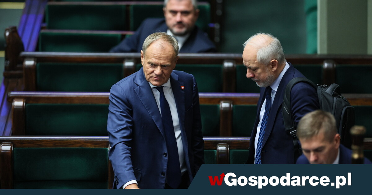 Poparcie dla rządu Donalda Tuska stale w dół