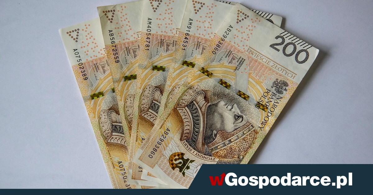 Złoty lekko osłabił się do dolara