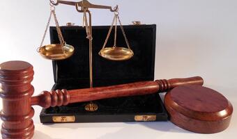 Sąd wypuszcza podejrzanego o korupcję na wolność