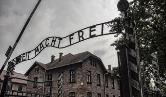 TSUE o "polskich obozach": Były więzień Auschwitz nie może dochodzić sprawiedliwości w Polsce