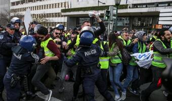 W Portugalii policja walczy z "żółtymi kamizelkami"