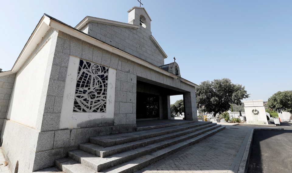 Kaplica rodziny Francisco Franco na cmentarzu Mingorrubio w El Pardo / autor: PAP/EPA
