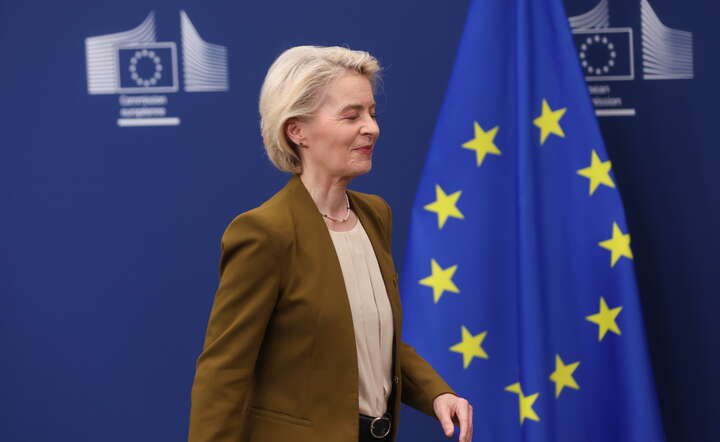 Dlaczego przewodnicząca KE Ursula von der Łeyen prowadzi Europę wprost do gospodarczej katastrofy? / autor: PAP/EPA/OLIVIER HOSLET 