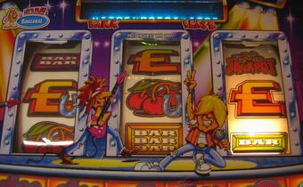 Ostre kontrole hazardu - skonfiskowano 450 automatów do gier