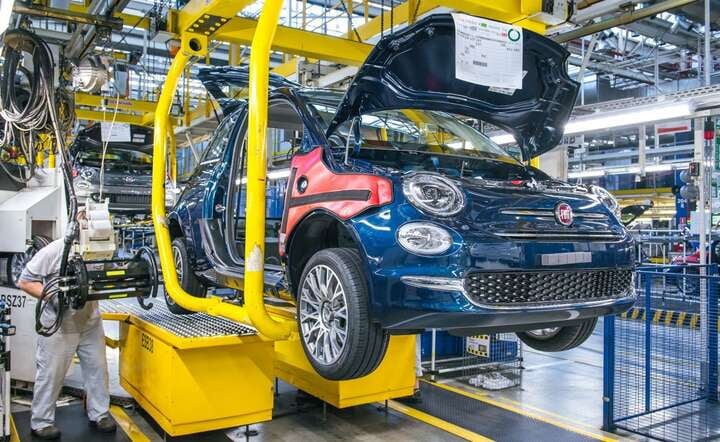 Produkcja aut osobowych i towarowo-osobowe spadła z z podium najważniejszych grup eksportowych przemysłu motoryzacyjnego w Polsce / autor: materiały prasowe FCA Tychy