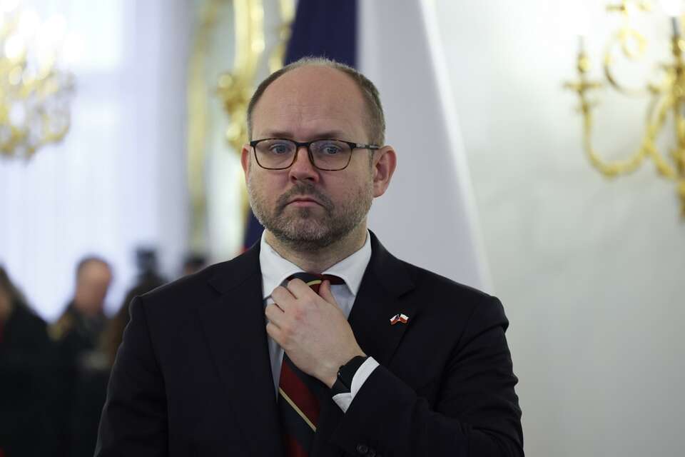 Przydacz: Tuska nie ma już choćby w drugim wagonie